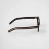 Gafas de sol con placa metálica icónica