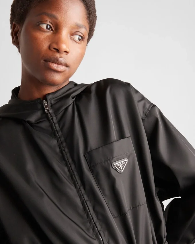 Impermeable de Re-Nylon Impermeable de Re-Nylon