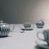 Juego de cuatro tazas de espresso de porcelana – Rayas