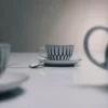 Juego de dos tazas de té de porcelana – Rayas