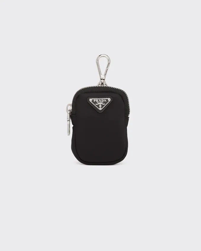 Mini bolsa de Re-Nylon con llavero Mini bolsa de Re-Nylon con llavero