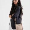 Mini bolso de hombro de cuero
