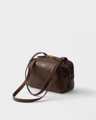 Mini bolso Prada Carry de piel envejecida con asa superior