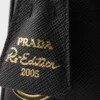 Mini bolso Prada Re-Edition 2005 de piel Saffiano Mini bolso Prada Re-Edition 2005 de piel Saffiano