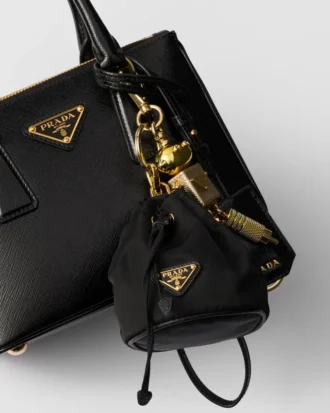 Mini llavero con charm Icon Re-Nylon