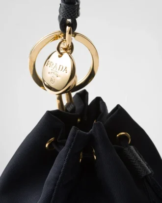 Mini llavero con charm Icon Re-Nylon