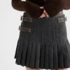 Minifalda de lana plisada con costura rush Minifalda de lana plisada con costura rush