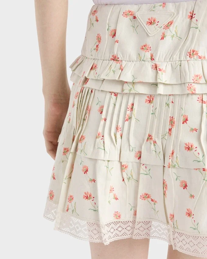 Minifalda de lino con estampado floral Minifalda de lino con estampado floral