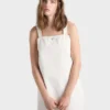 Minivestido de denim desgastado