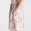Minivestido de terciopelo con lentejuelas Minivestido de terciopelo con lentejuelas