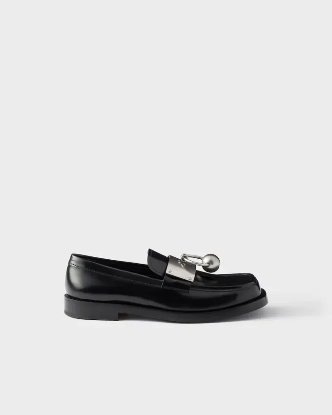 Mocasines de cuero cepillado con anilla metálica Mocasines de cuero cepillado con anilla metálica