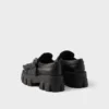 Mocasines de cuero con tachuelas Monolith Mocasines de cuero con tachuelas Monolith