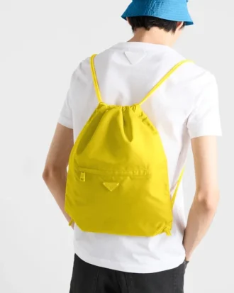 Mochila con cordón de Re-Nylon