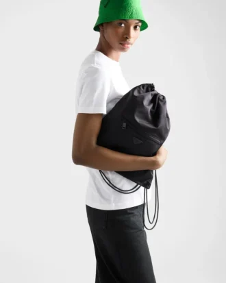 Mochila con cordón de Re-Nylon