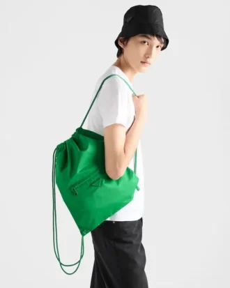 Mochila con cordón de Re-Nylon