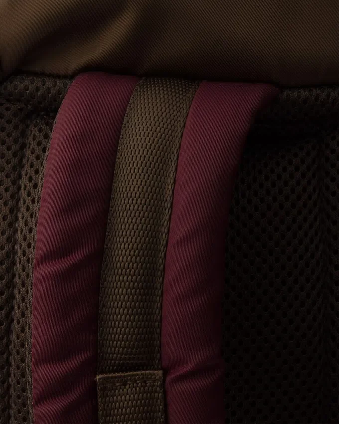 Mochila de Re-Nylon Mochila de Re-Nylon