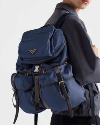 Mochila de Re-Nylon y cuero Mochila de Re-Nylon y cuero