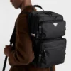Mochila de Re-Nylon y piel Saffiano Mochila de Re-Nylon y piel Saffiano