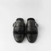 Mules de cuero con flecos Shuffle Mules de cuero con flecos Shuffle