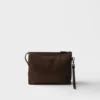 Neceser de Re-Nylon y cuero Saffiano Neceser de Re-Nylon y cuero Saffiano
