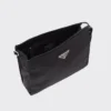Neceser de Re-Nylon y cuero Saffiano Neceser de Re-Nylon y cuero Saffiano