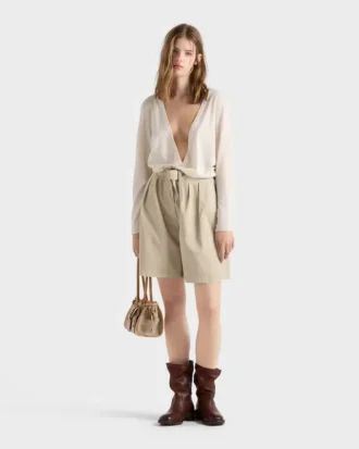 Pantalones cortos de gabardina antigua teñidos en prenda
