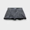 Pantalones cortos de satén grisalla y envejecido Pantalones cortos de satén grisalla y envejecido