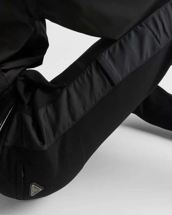 Pantalones de chándal con detalles de Re-Nylon Pantalones de chándal con detalles de Re-Nylon