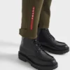 Pantalones de chándal de tejido técnico con costuras selladas térmicamente Pantalones de chándal de tejido técnico con costuras selladas térmicamente