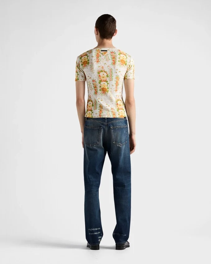 Pantalones de mezclilla con lavado regular Pantalones de mezclilla con lavado regular