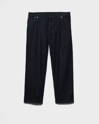Pantalones de mezclilla de corte ancho con diseño en forma de V