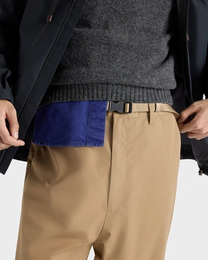 Pantalones de tejido técnico Pantalones de tejido técnico