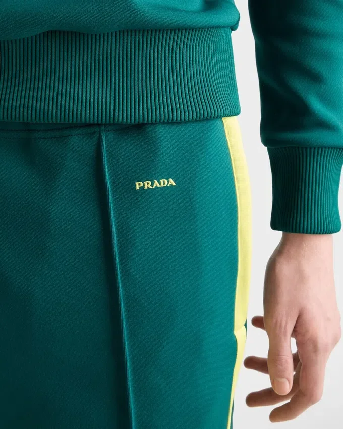 Pantalones de tejido técnico Pantalones de tejido técnico