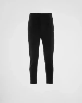 Pantalones de tejido técnico con cinta termosellada