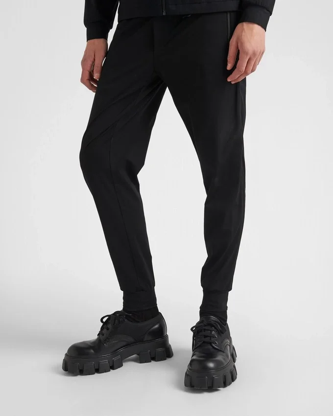 Pantalones técnicos de algodón y Re-Nylon Pantalones técnicos de algodón y Re-Nylon
