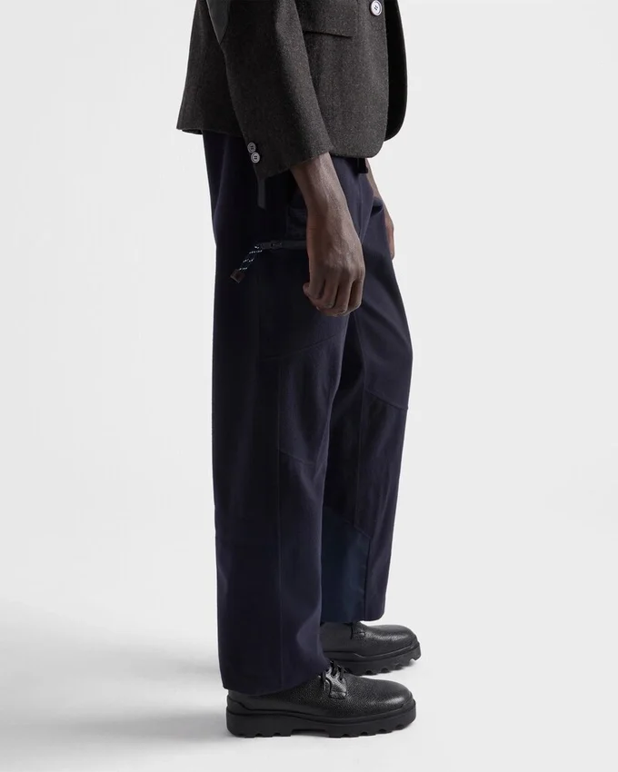 Pantalones técnicos de cachemira Pantalones técnicos de cachemira