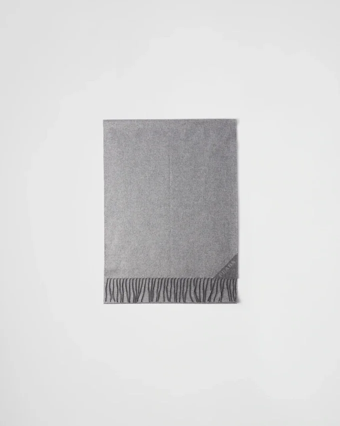 Pañuelo de noche de jacquard de seda, cachemira y lurex Pañuelo de noche de jacquard de seda, cachemira y lurex