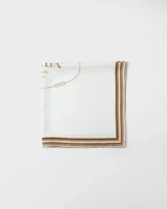 Pañuelo de sarga de seda estampada con jacquard 90
