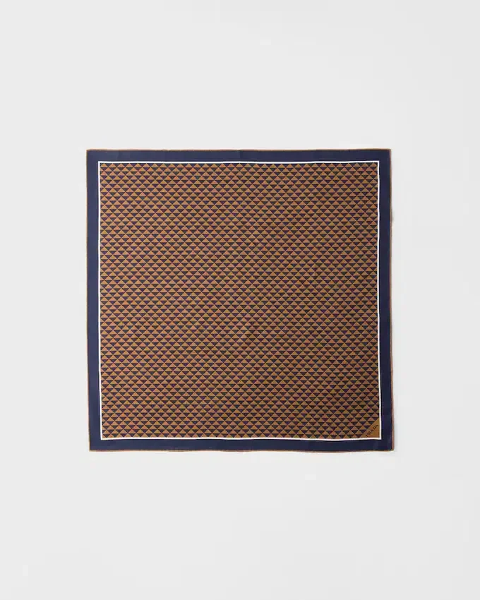 Pañuelo de sarga de seda estampado Pañuelo de sarga de seda estampado