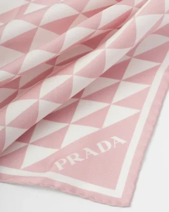 Pañuelo de sarga de seda estampado 55