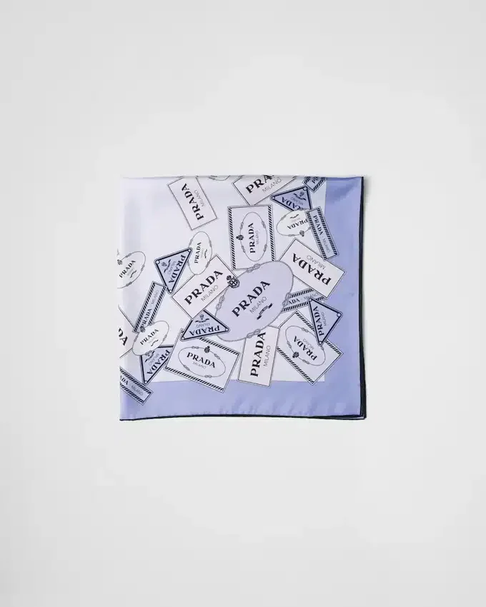 Pañuelo de sarga de seda estampado 90 Pañuelo de sarga de seda estampado 90