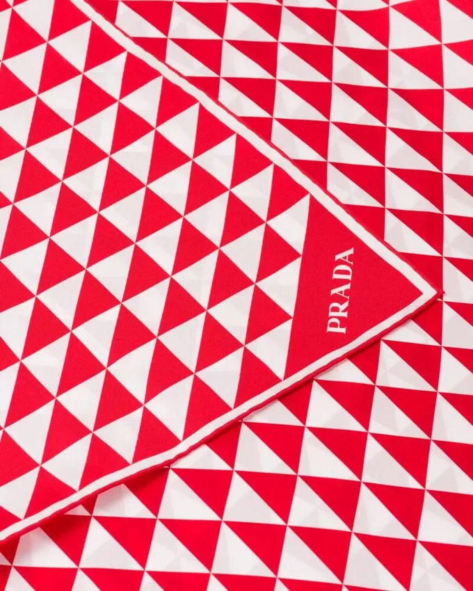 Pañuelo de sarga de seda estampado 90 Pañuelo de sarga de seda estampado 90