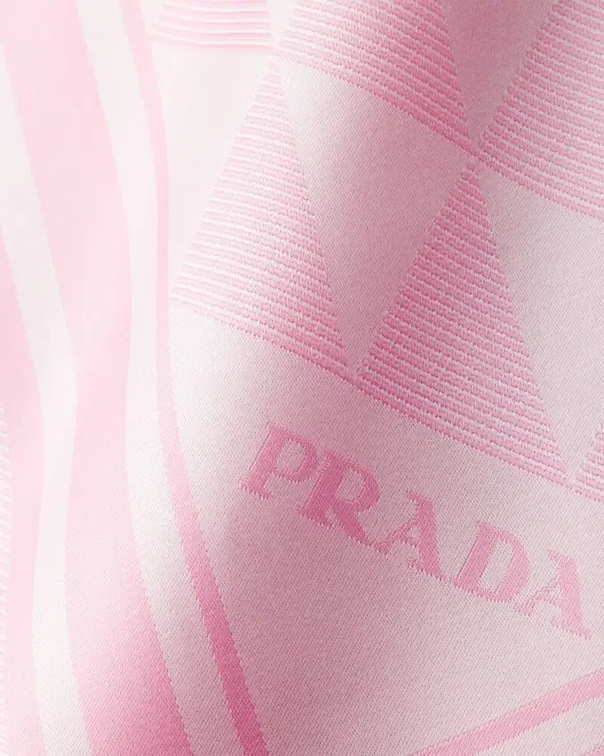 Pañuelo de seda jacquard 55 Pañuelo de seda jacquard 55