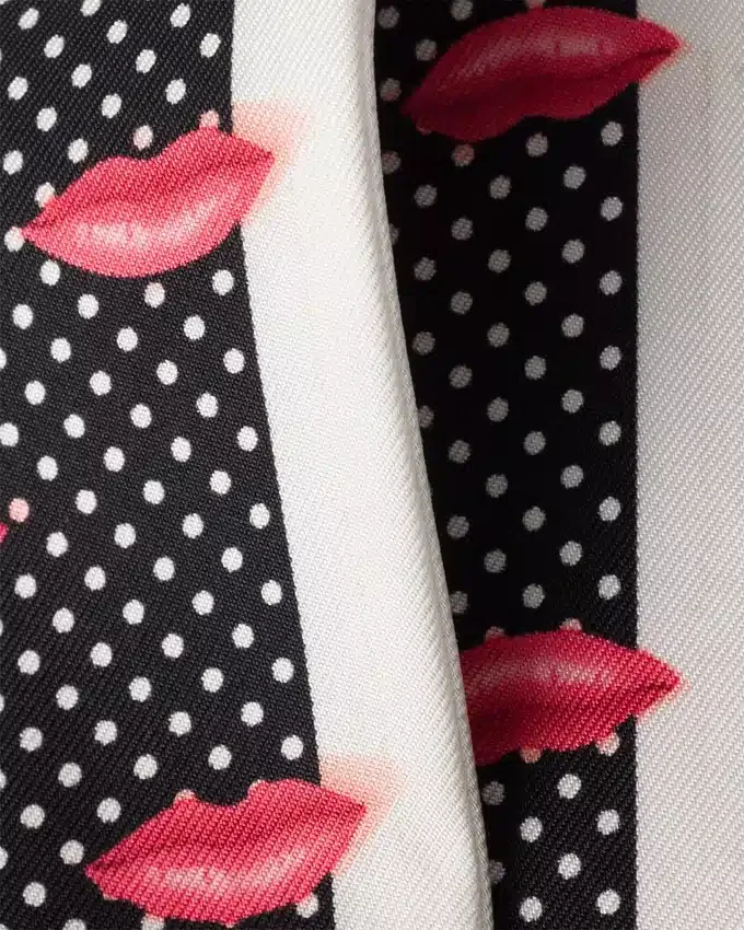 Pañuelo estrecho de sarga de seda estampado Pañuelo estrecho de sarga de seda estampado