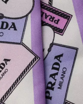 Pañuelo estrecho de sarga de seda estampado