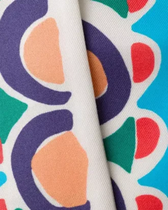 Pañuelo estrecho de sarga de seda estampado
