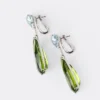 Pendientes colgantes Couleur Vivante – Oro blanco con aguamarina, peridoto y diamantes