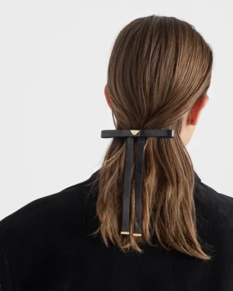 Pinza para el cabello de cuero