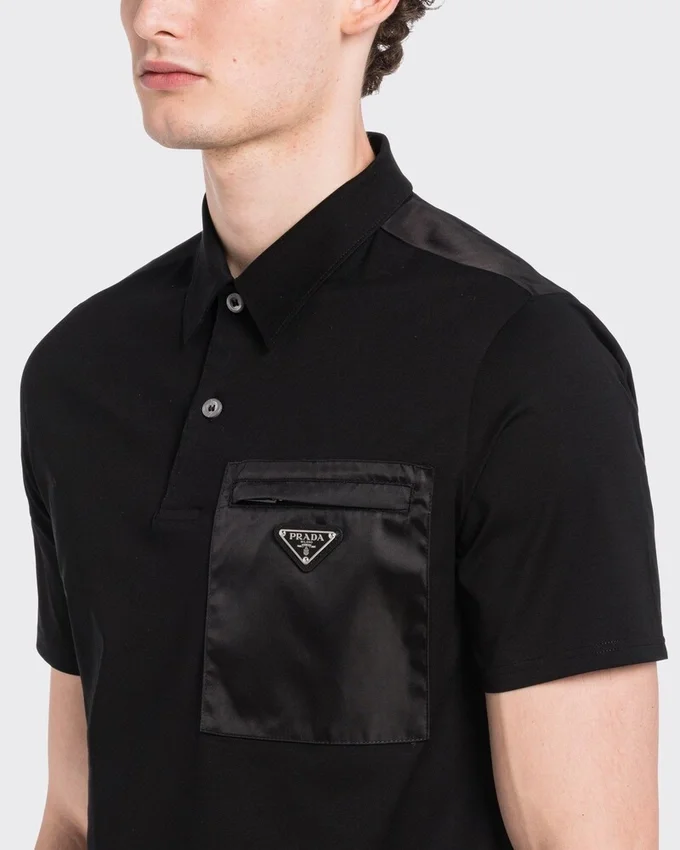 Polo de algodón elástico con detalles de Re-Nylon Polo de algodón elástico con detalles de Re-Nylon