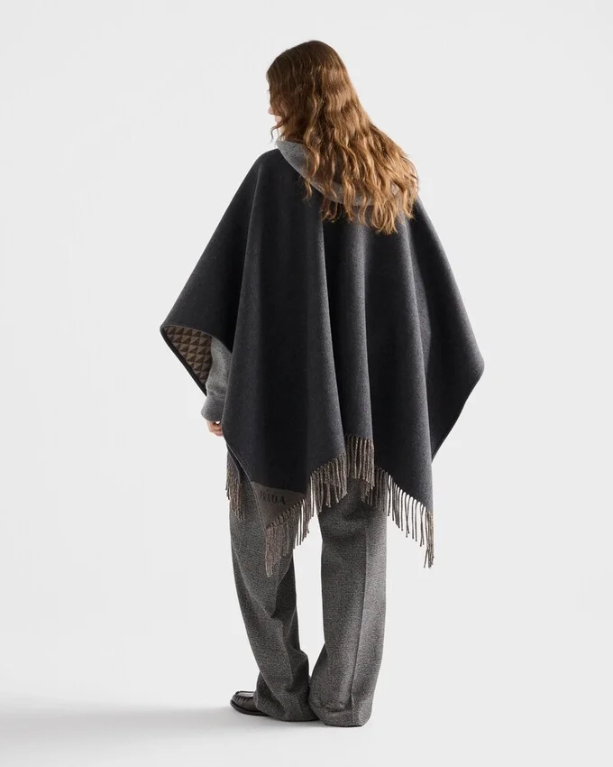 Poncho reversible de lana y cachemira Poncho reversible de lana y cachemira
